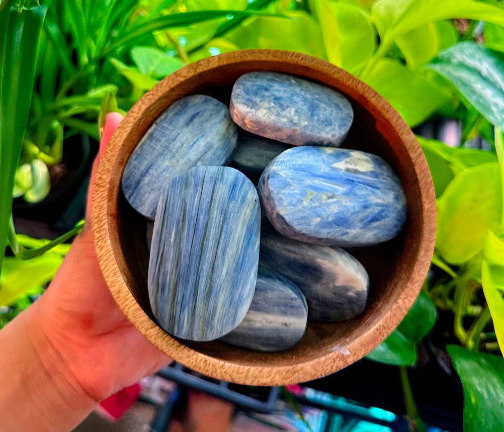 Kyanite Palmstone