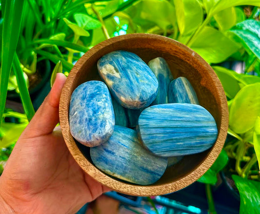 Kyanite Palmstone