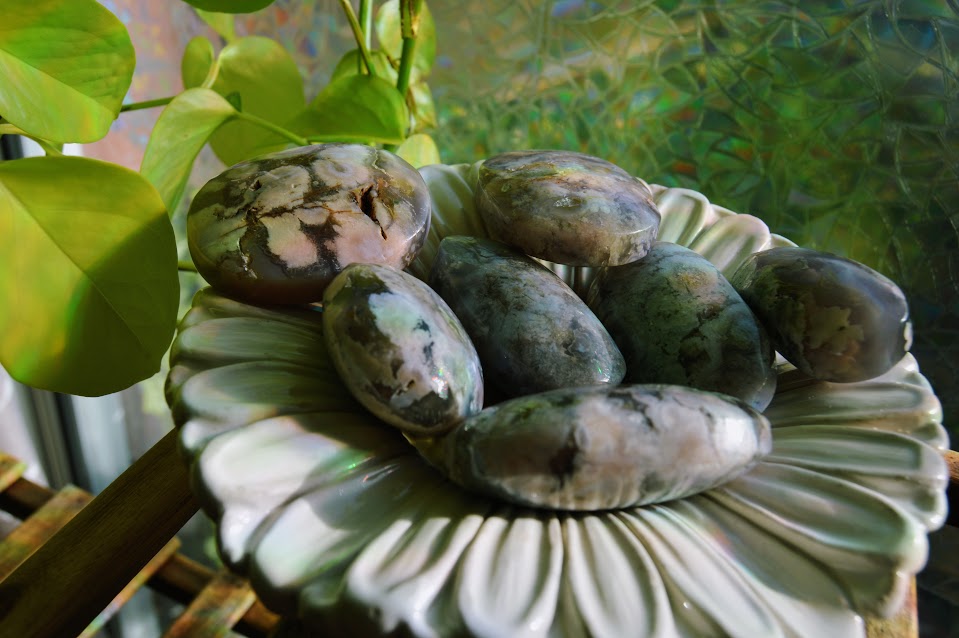 Blue Flower Agate Palmstones